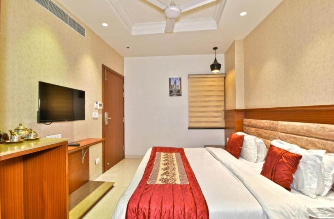 Hotel Highland Амритсар Екстериор снимка